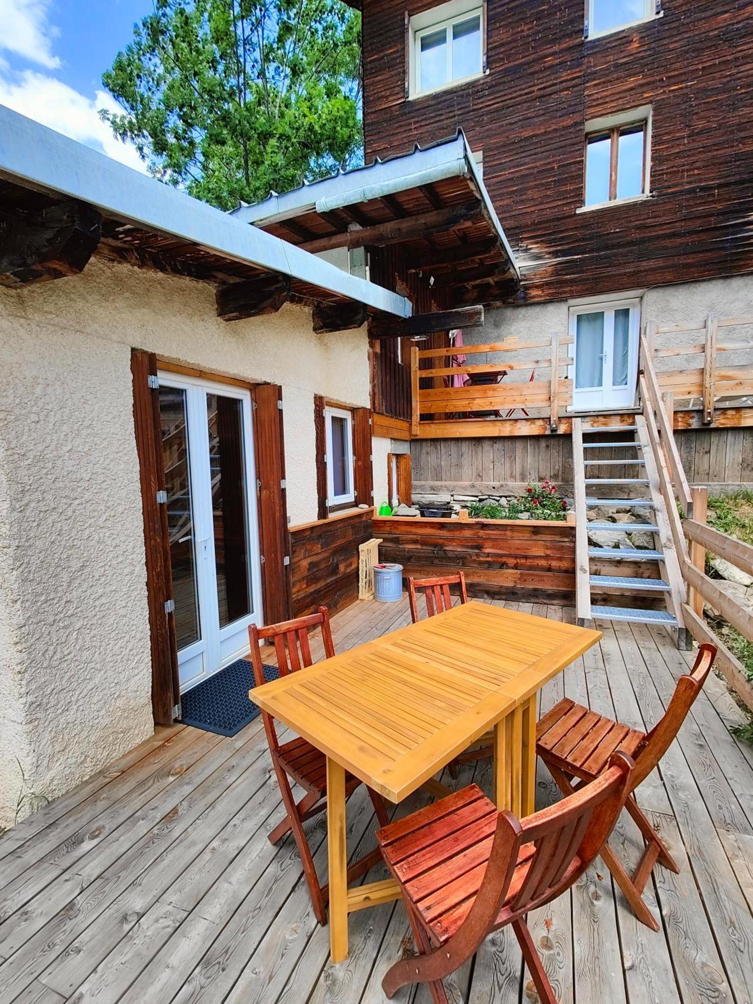 Chalet Ailleurs Appartement A Molines En Queyras エクステリア 写真